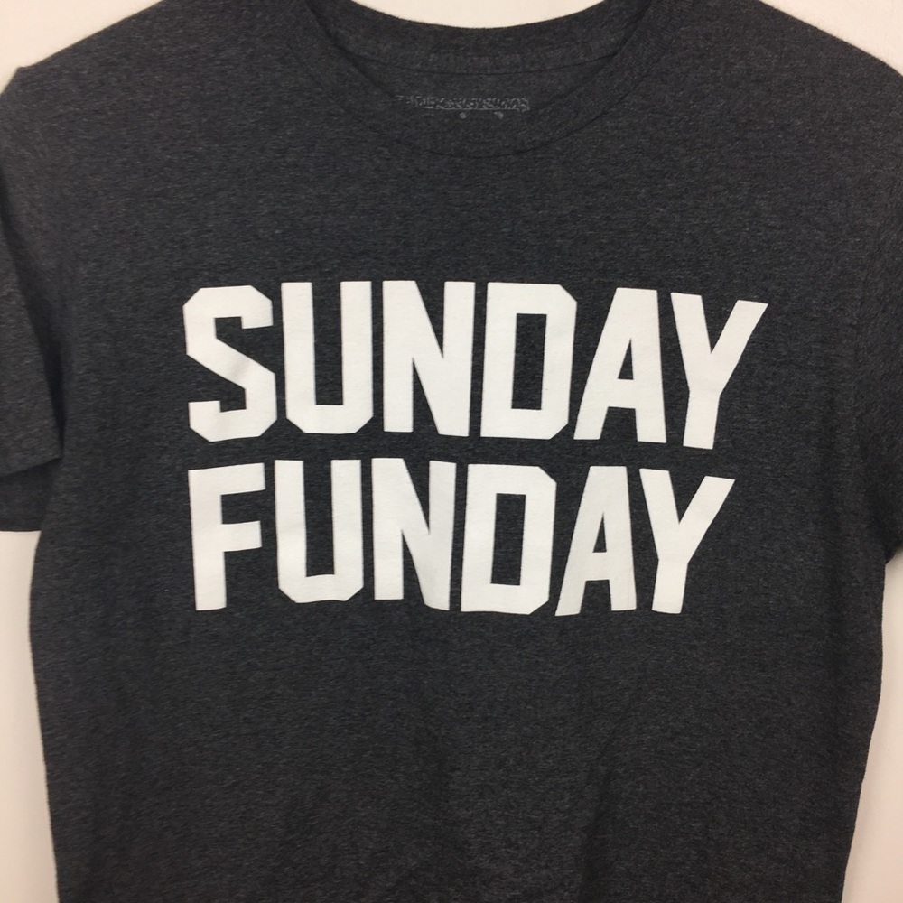 Sunday Funday Gray Tee | Medium
